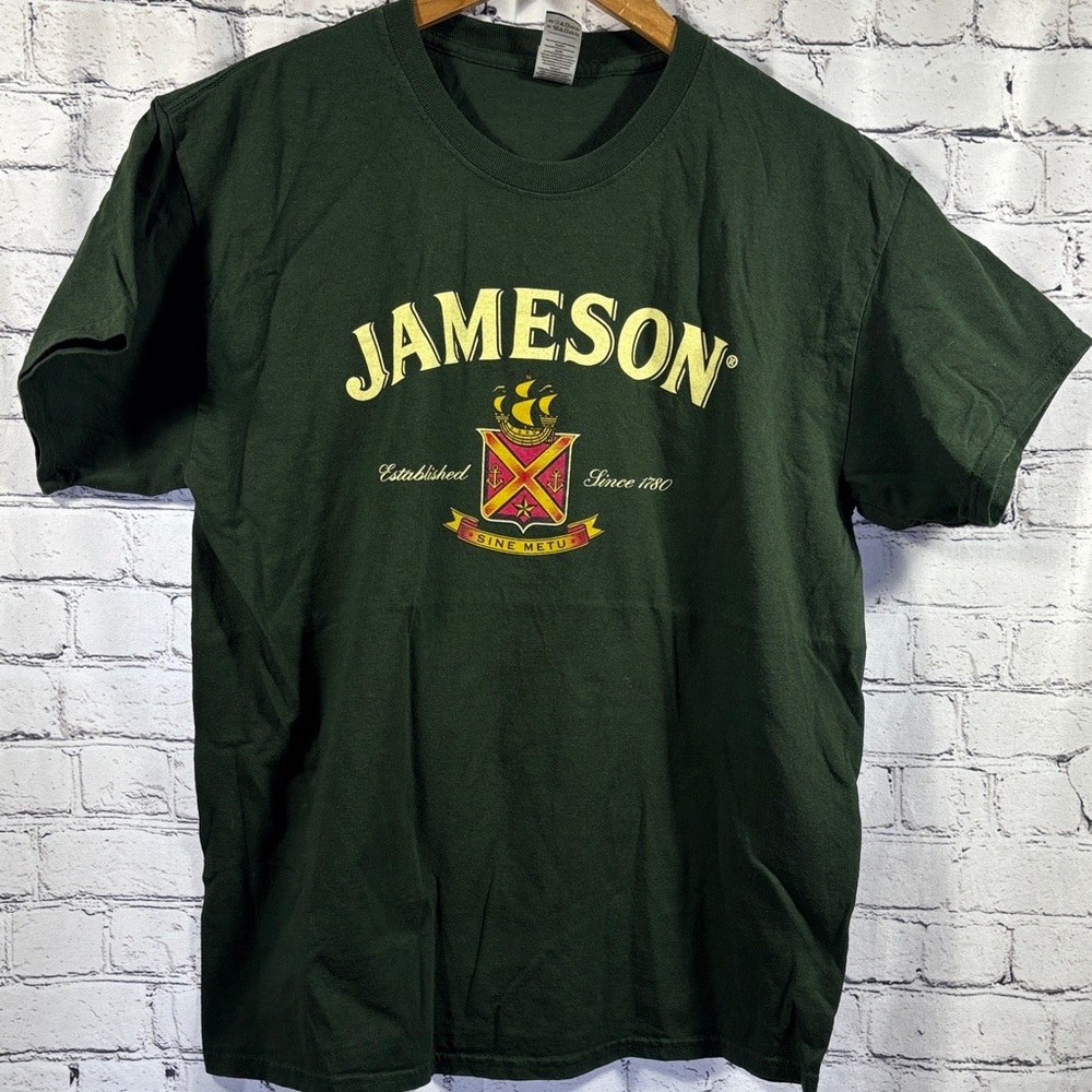 Gildan Dark Green Graphic Short Sleeve Men's Tee